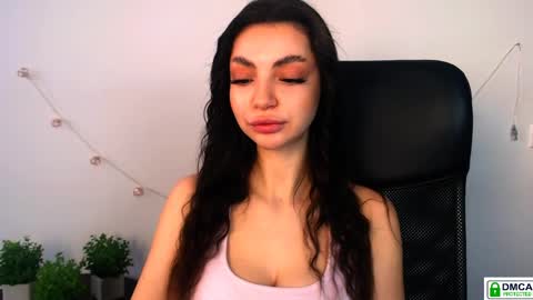 Alexia online show from 04.10.26