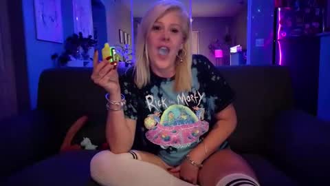 Lexi online show from 12.16.25