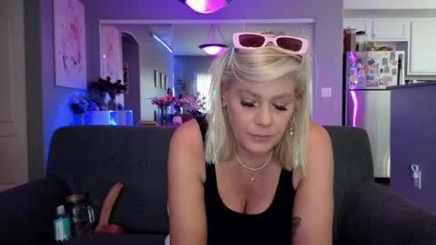 Snapshot of lexi_shocker chatting on 05.19.26 Lexi online show from 05.19.26
