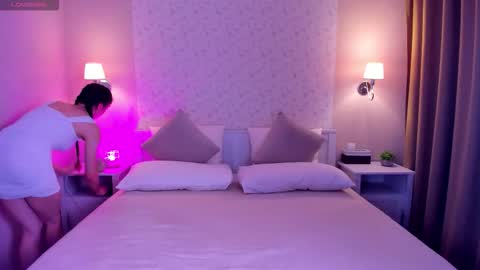 Snapshot of lexi_split chatting on 11.23.25 Lexi GTM2 MonWedThurSatSun 1000am-400pm online show from 11.23.25