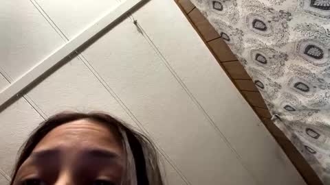 lexiaguirre4 online show from 09.24.25