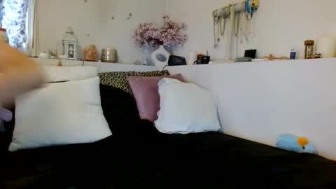 Snapshot of lexiel0veswood chatting on 05.22.26 lexiel0veswood online show from 05.22.26