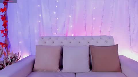 Lexie Thompson  online show from 10.24.25