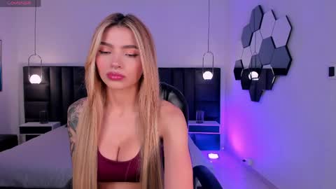 Lexie  online show from 05.13.26