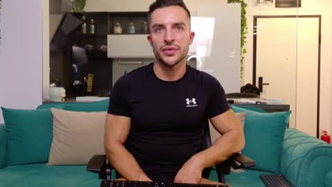 Snapshot of lexin25 chatting on 12.03.24 Askme online show from 12.03.24