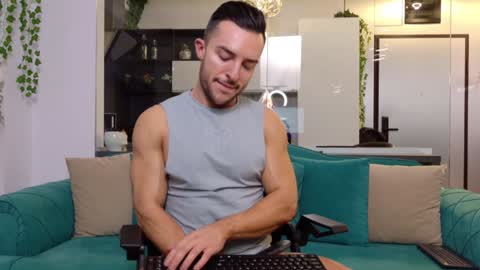 Snapshot of lexin25 chatting on 01.06.25 Askme online show from 01.06.25