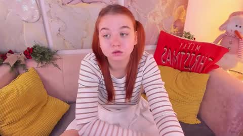 Snapshot of lexxxyone chatting on 12.12.24 lexxxyone online show from 12.12.24