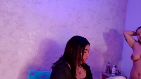 Snapshot of lexy_and_mia chatting on 06.14.26 lexy and mia online show from 06.14.26