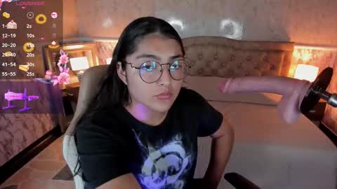 Snapshot of lexy_gomez chatting on 01.08.26 LEXY online show from 01.08.26