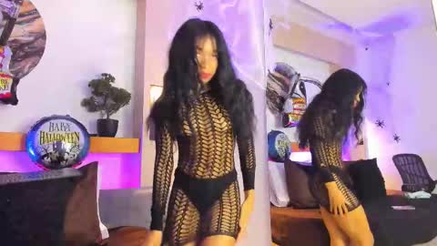 lexyskye online show from 10.18.25
