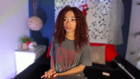 lexyskye online show from 12.03.25
