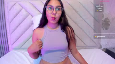 Snapshot of lexysweet_1 chatting on 10.25.25 lexy online show from 10.25.25