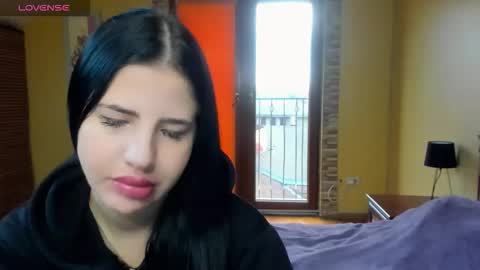 Snapshot of lexyswett chatting on 10.24.25 lexyswett online show from 10.24.25