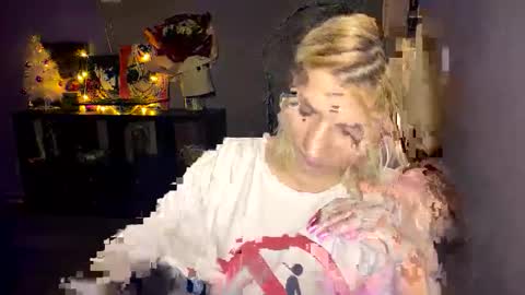 Leya online show from 12.16.25