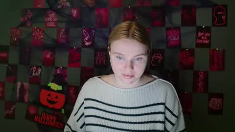 Leyla online show from 10.31.25