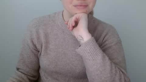 Snapshot of leyla_le chatting on 03.31.26 Leyla online show from 03.31.26