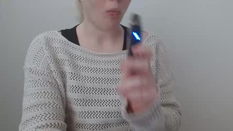 Snapshot of leyla_le chatting on 04.04.26 Leyla online show from 04.04.26