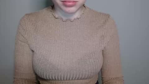 Snapshot of leyla_le chatting on 04.13.26 Leyla online show from 04.13.26