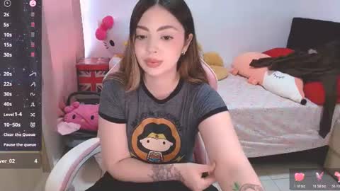 Snapshot of leylasloane chatting on 06.25.26 Leyla online show from 06.25.26