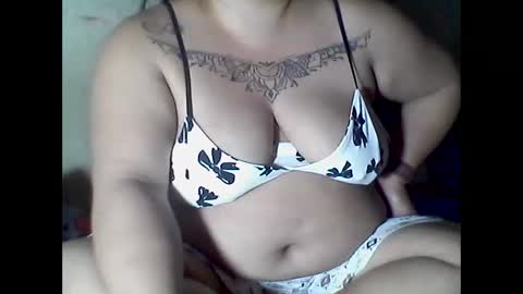 Snapshot of lhiannash33 chatting on 11.14.25 lhiannash33 online show from 11.14.25