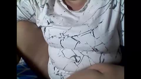 Snapshot of lhiannash33 chatting on 04.21.26 lhiannash33 online show from 04.21.26