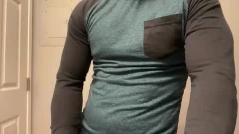 Snapshot of lhotboyl chatting on 11.10.25 lhotboyl online show from 11.10.25