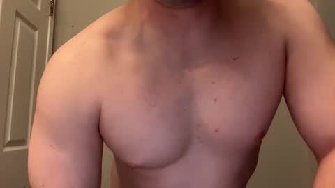 Snapshot of lhotboyl chatting on 02.18.26 lhotboyl online show from 02.18.26