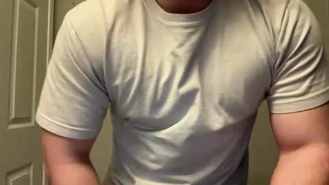 Snapshot of lhotboyl chatting on 03.17.26 lhotboyl online show from 03.17.26