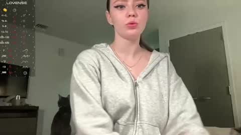 Snapshot of li_j chatting on 01.06.25 Linda my FANSLY red fury online show from 01.06.25