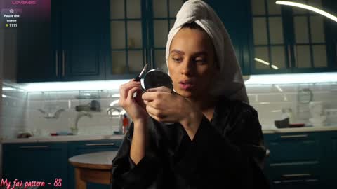 Snapshot of li_queen_ chatting on 12.10.24 Hey Im Alexa tg online show from 12.10.24