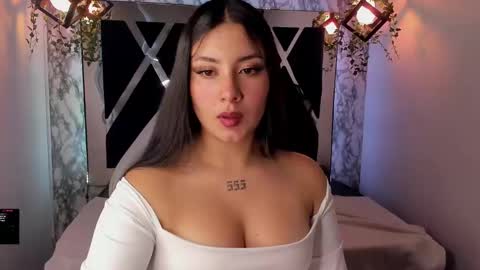 Lia  online show from 12.31.24