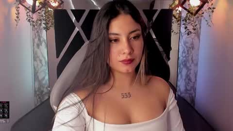 Lia  online show from 12.31.24