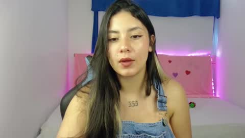 Lia  online show from 02.23.25