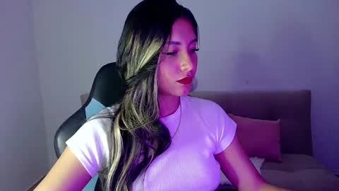 Lia  online show from 02.17.26