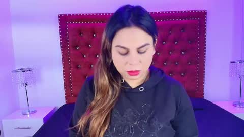 Lia  online show from 09.29.25