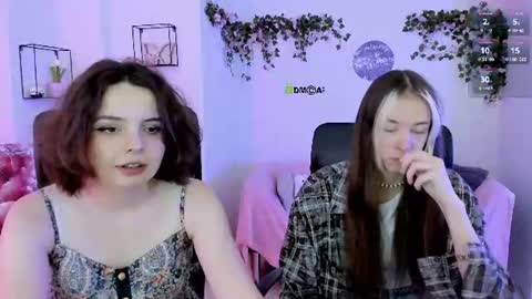 Snapshot of lia_dream_ chatting on 06.27.26 lia_dream_ online show from 06.27.26