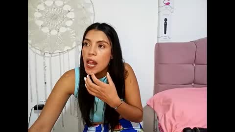 Lia online show from 11.13.25