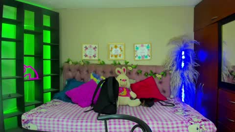 lia online show from 01.17.25