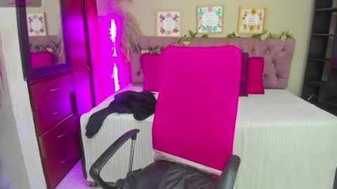 lia online show from 11.20.25