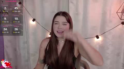 Snapshot of lia_little18 chatting on 07.18.26 lia_little18 online show from 07.18.26