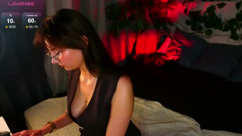 Snapshot of lia_melon chatting on 05.13.26 lia_melon online show from 05.13.26