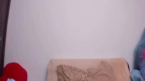 Little Queen Lia  online show from 05.29.26