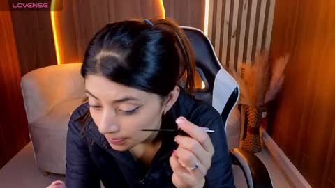 Snapshot of lia_queen_tx chatting on 06.05.26 Online 1400 - 2100 online show from 06.05.26