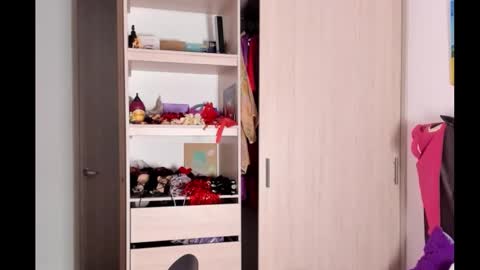 lia_rip01 online show from 11.29.25