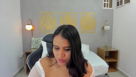 Snapshot of lia_sexx19 chatting on 02.15.25 Lia  online show from 02.15.25