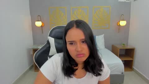 Snapshot of lia_sexx19 chatting on 02.28.25 Lia  online show from 02.28.25