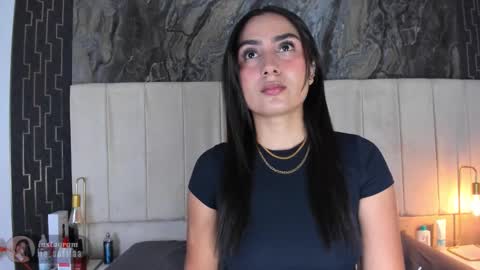 lia_sofiia online show from 12.22.25