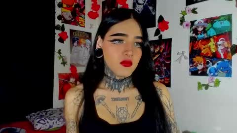 Snapshot of lia_volkov chatting on 09.19.25 online show from 09.19.25