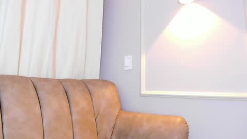 Snapshot of lia_walton__ chatting on 01.23.25 liz walton online show from 01.23.25