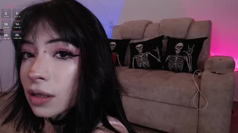 Snapshot of liaa_rodriguezz chatting on 05.30.26 Liaa online show from 05.30.26